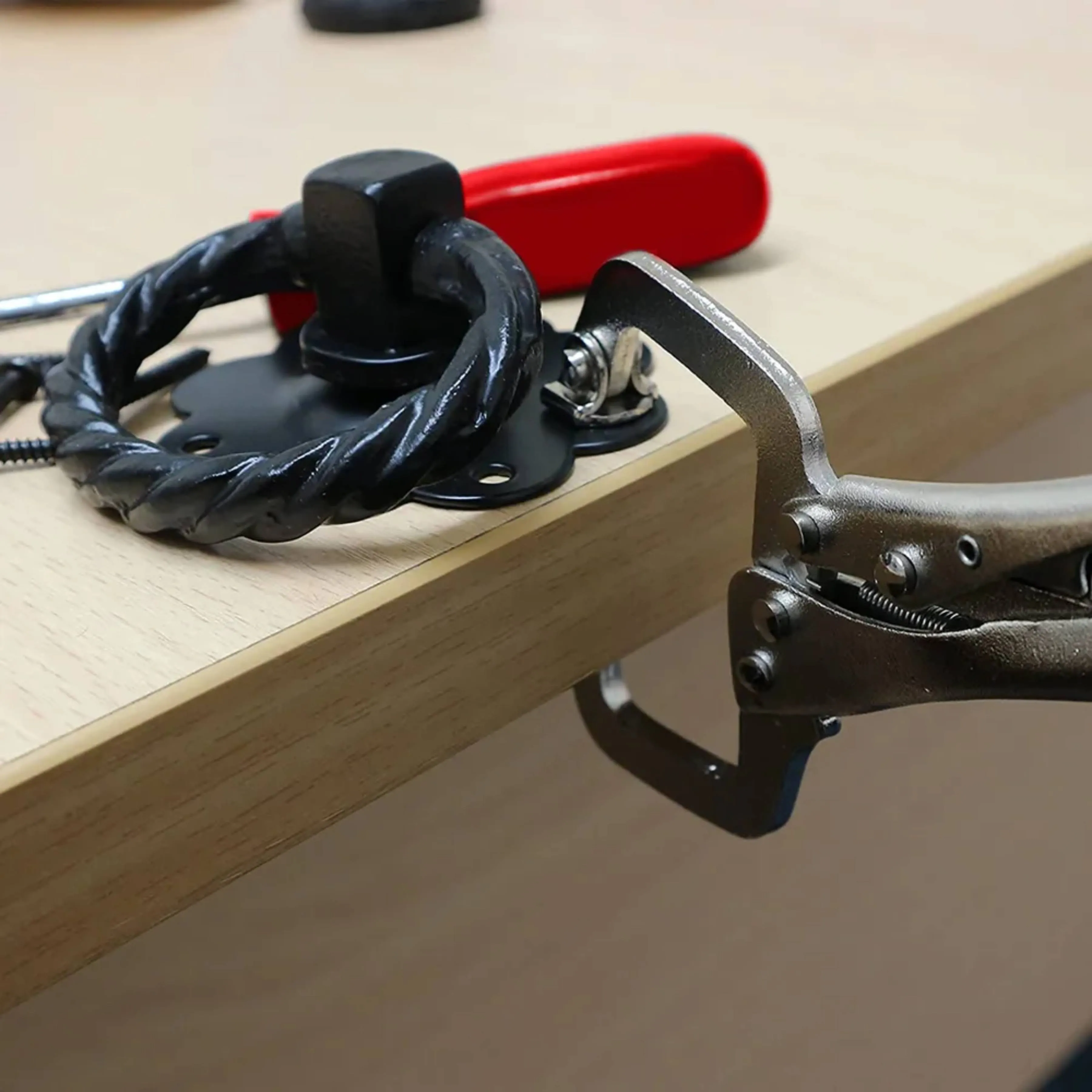DEKTON 6" C Locking Plier