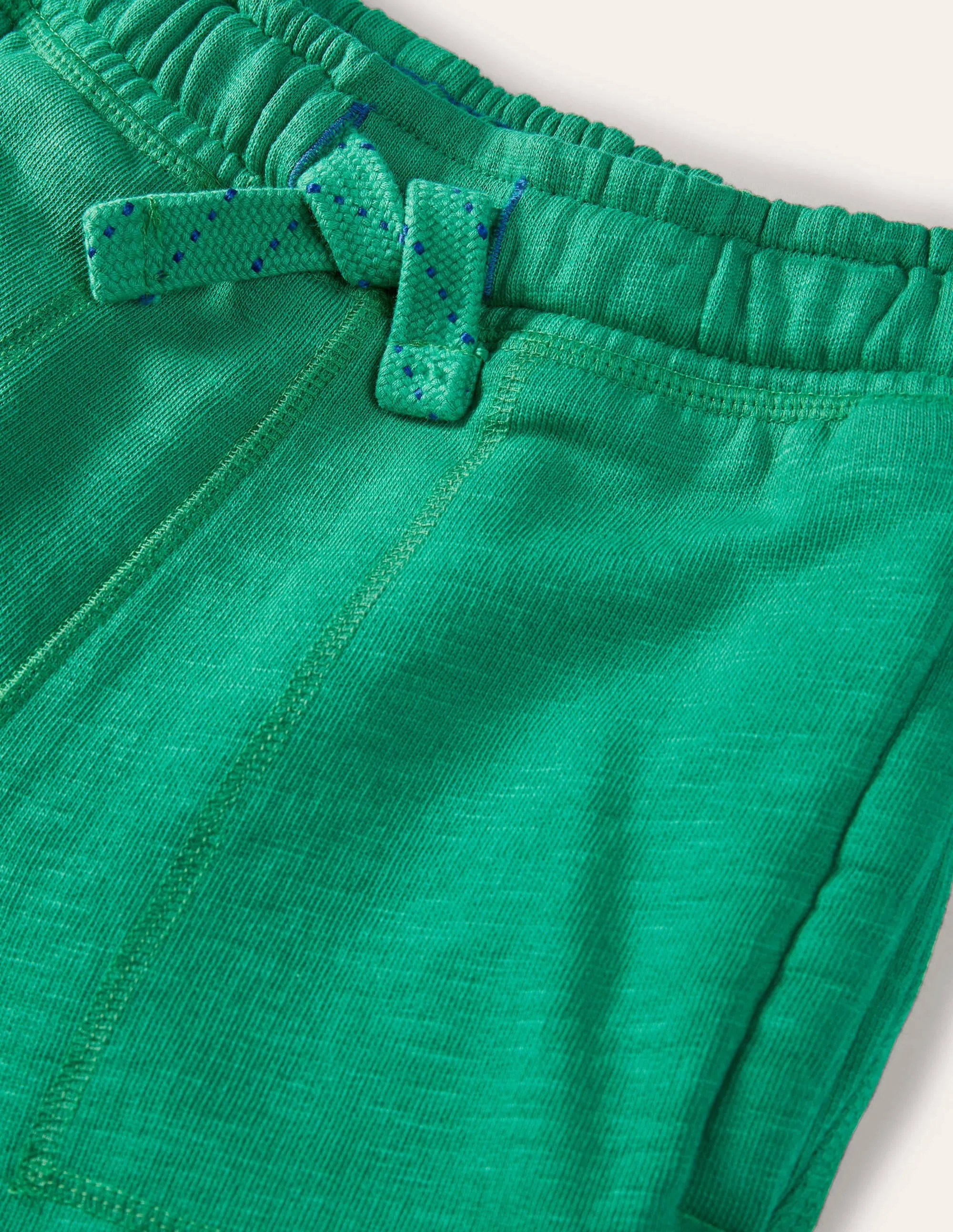 Garment-dyed Sweatshorts-Sapling Green