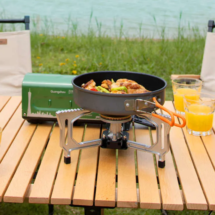 Portable Outdoor Gas Stove Burner for Backpacking and Hiking Easy-Carry Propane Butane Camping Cookware موقد غاز محمول للاستخدام الخارجي للتخييم والمشي لمسافات طويلة، سهل الحمل، يعمل بالبروبان والبوتان، أدوات طهي للتخييم