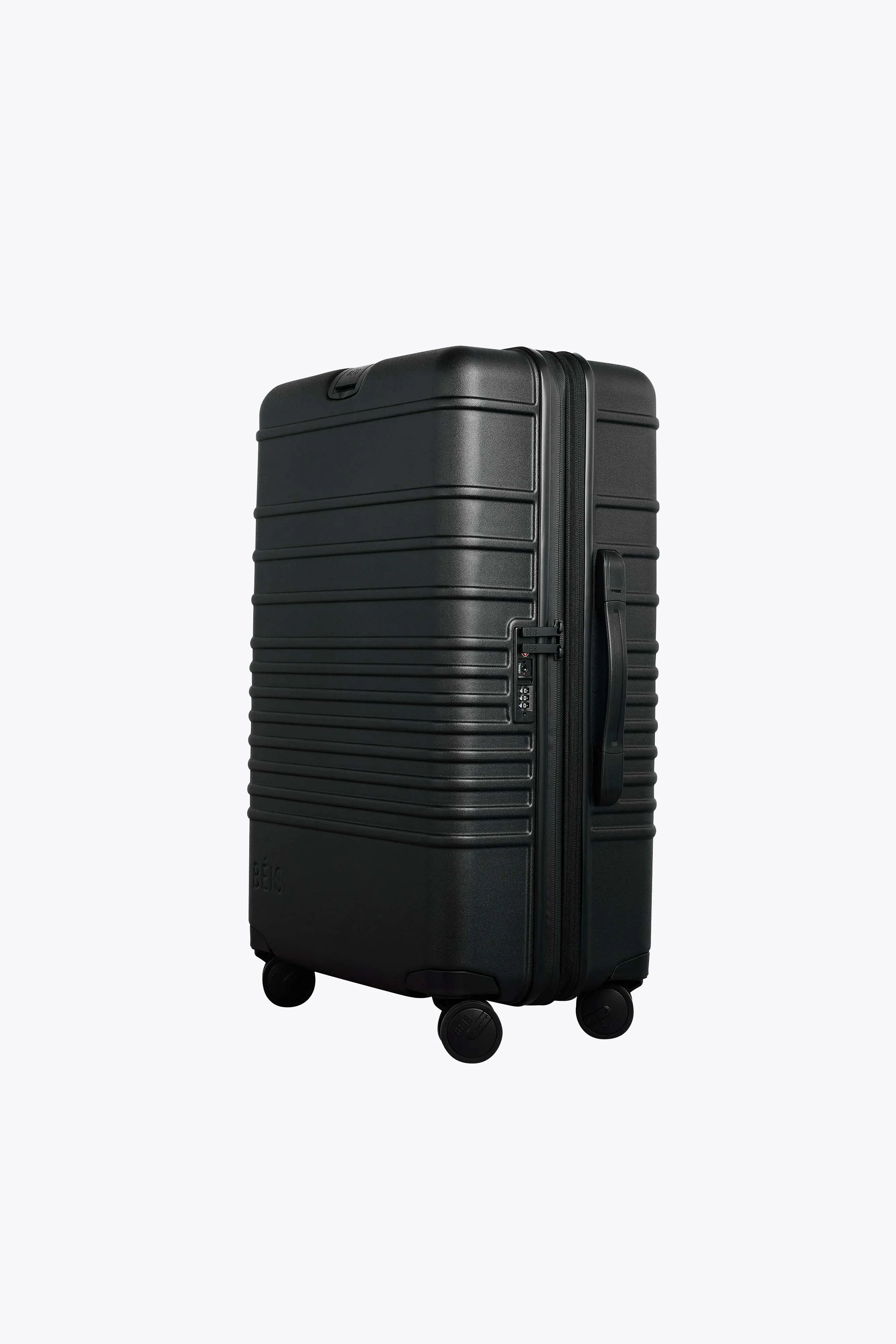 The Medium Check-In Roller in Black