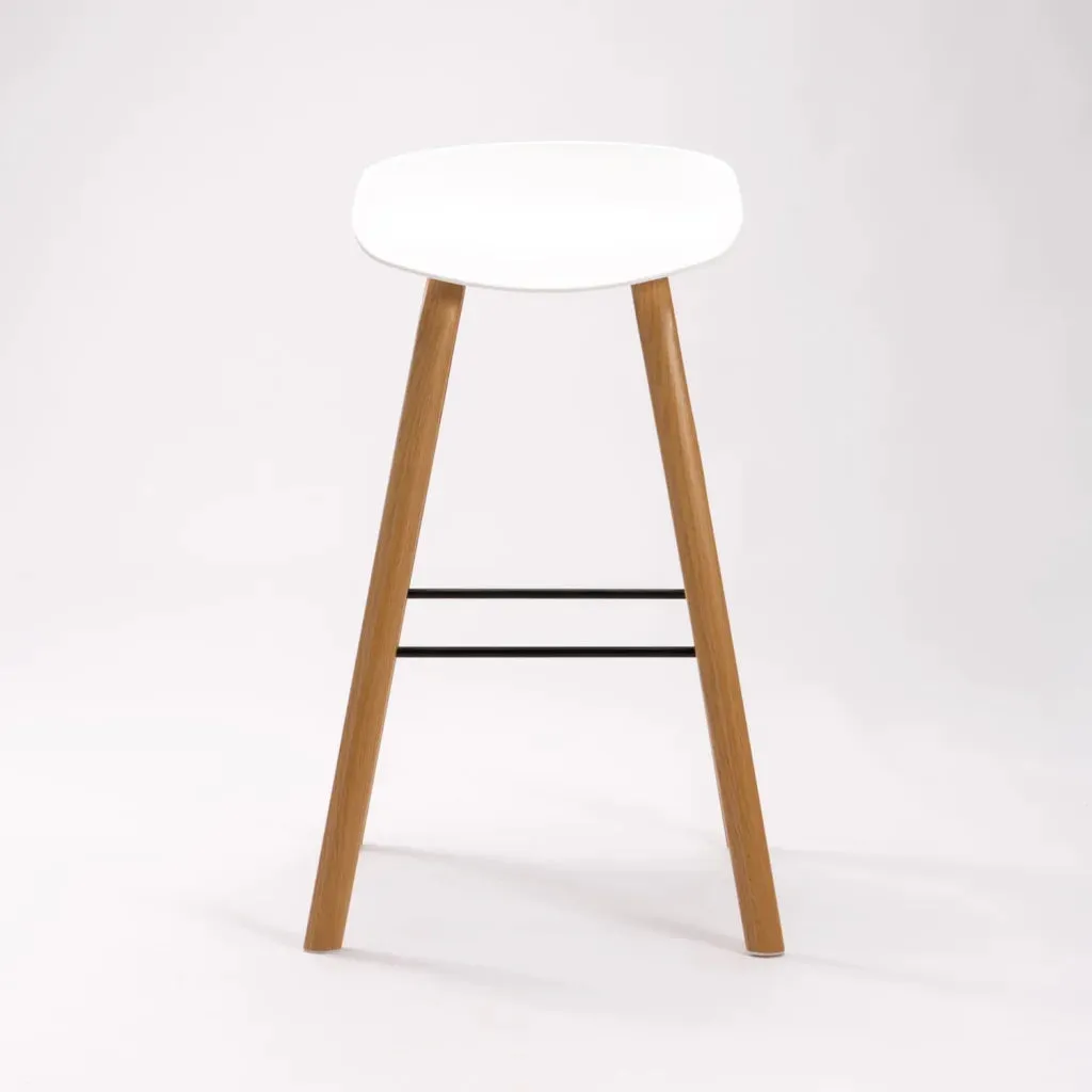 VEGAS LUXURY BARSTOOL