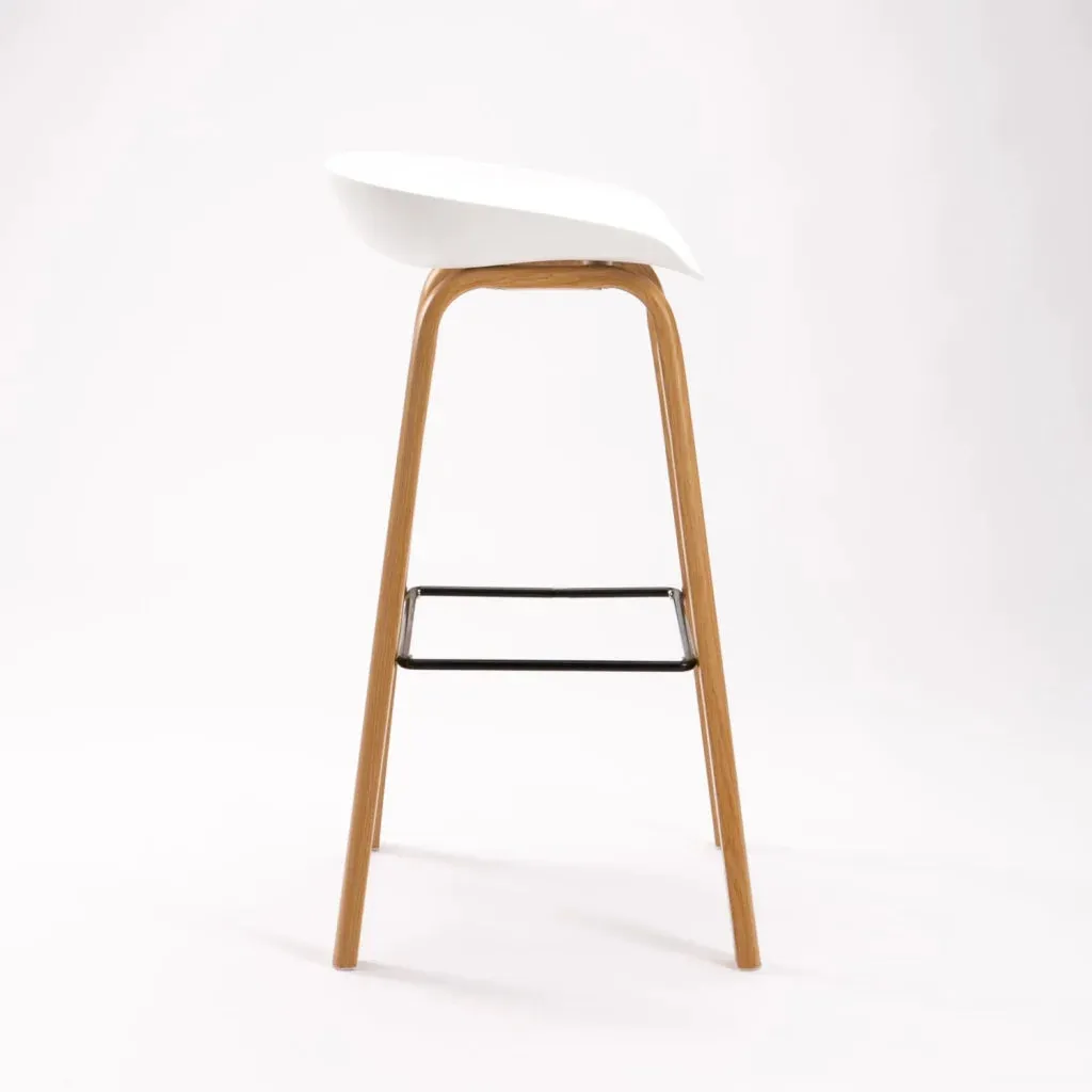 VEGAS LUXURY BARSTOOL