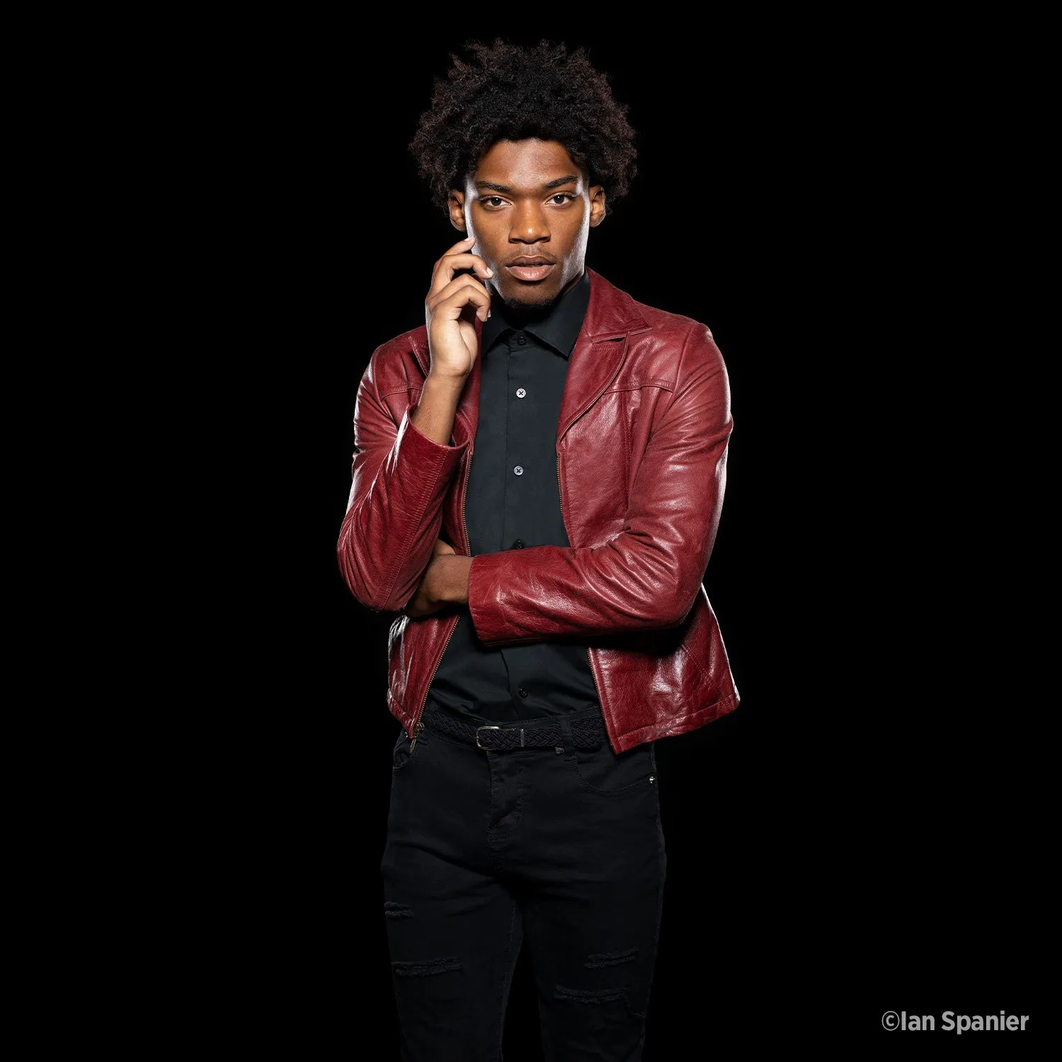 Wrinkle-Resistant Backdrop - Rich Black (9' x 20')