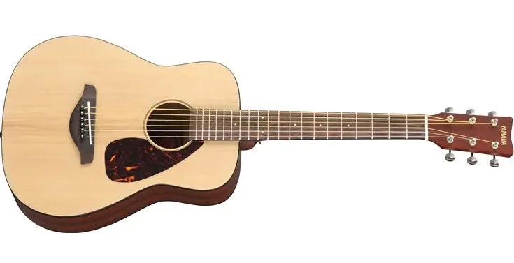 Yamaha JR2 - 3/4 Size Folk Guitar with Spruce top including gig bag - Natural finish