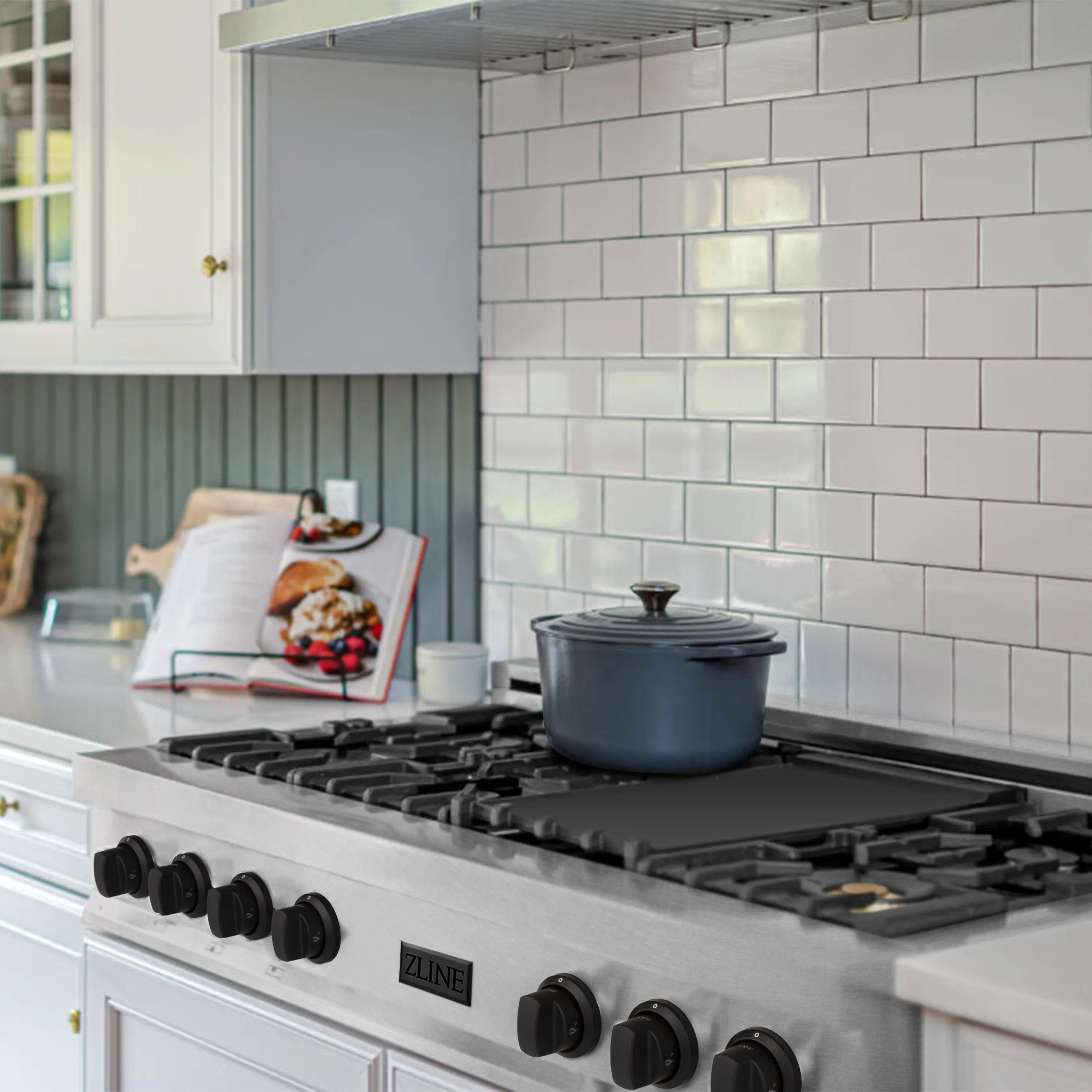 ZLINE Autograph Edition 48" Porcelain Rangetop with 7 Gas Burners in DuraSnow® Stainless Steel with Accents (RTSZ-48)